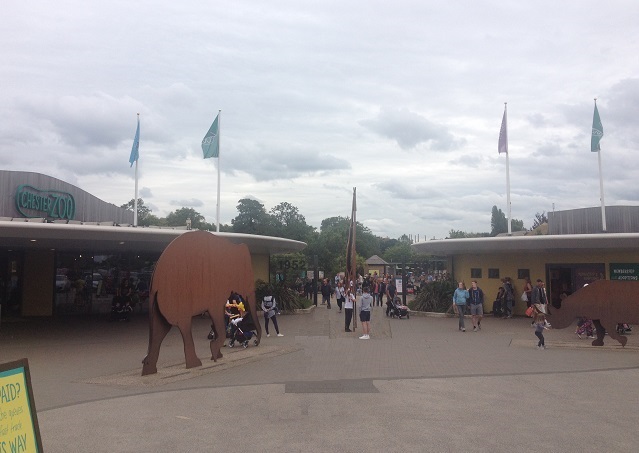 Chester-zoo-entrance-2