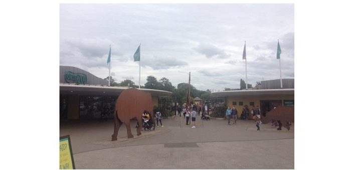 Feature Image - Chester-zoo-entrance-2