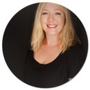Rebecca Raisin Floras Travelling Christmas Shop