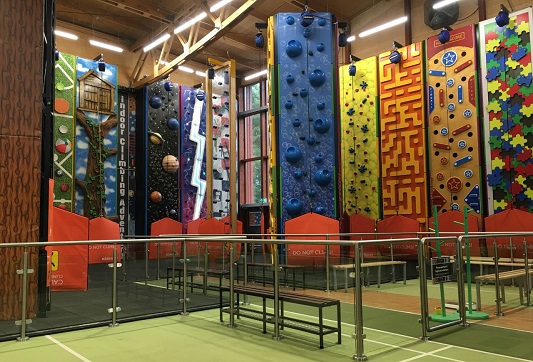 Climbing wall