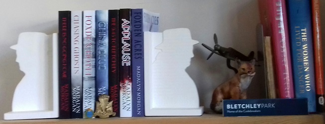 Books with Winston Churchill bookends